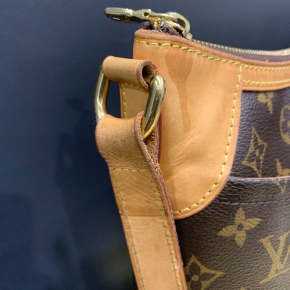 SOLD Louis Vuitton Odeon Crossbody Bag - Picture 4 of 16